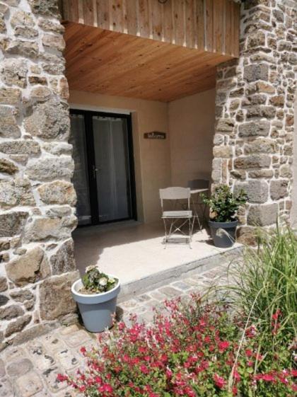 Bed and Breakfast Mont Voyageur Sains Екстер'єр фото