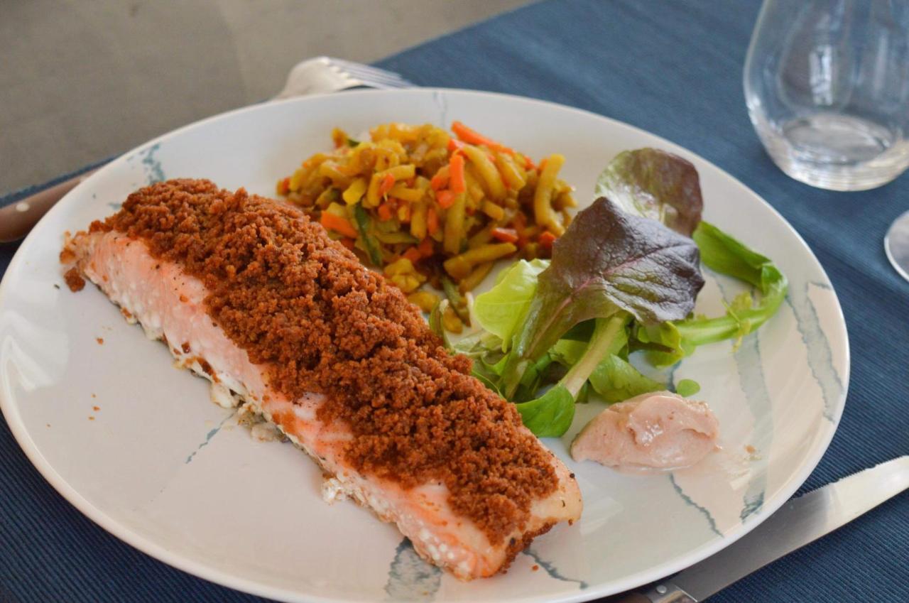 Bed and Breakfast Mont Voyageur Sains Екстер'єр фото