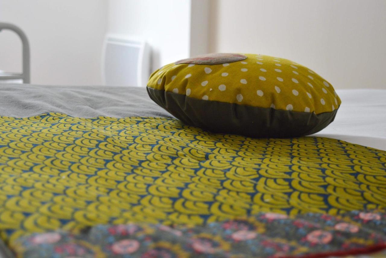 Bed and Breakfast Mont Voyageur Sains Екстер'єр фото
