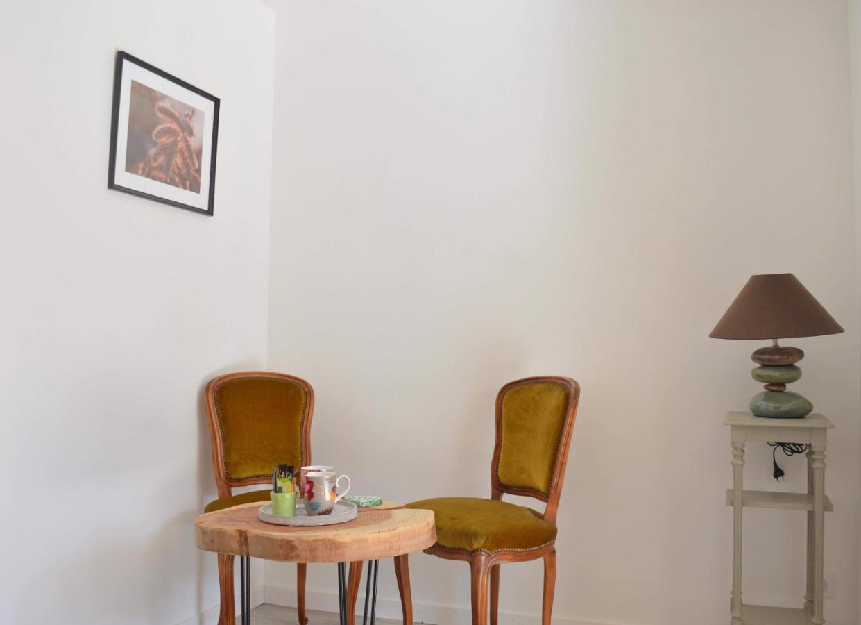 Bed and Breakfast Mont Voyageur Sains Екстер'єр фото